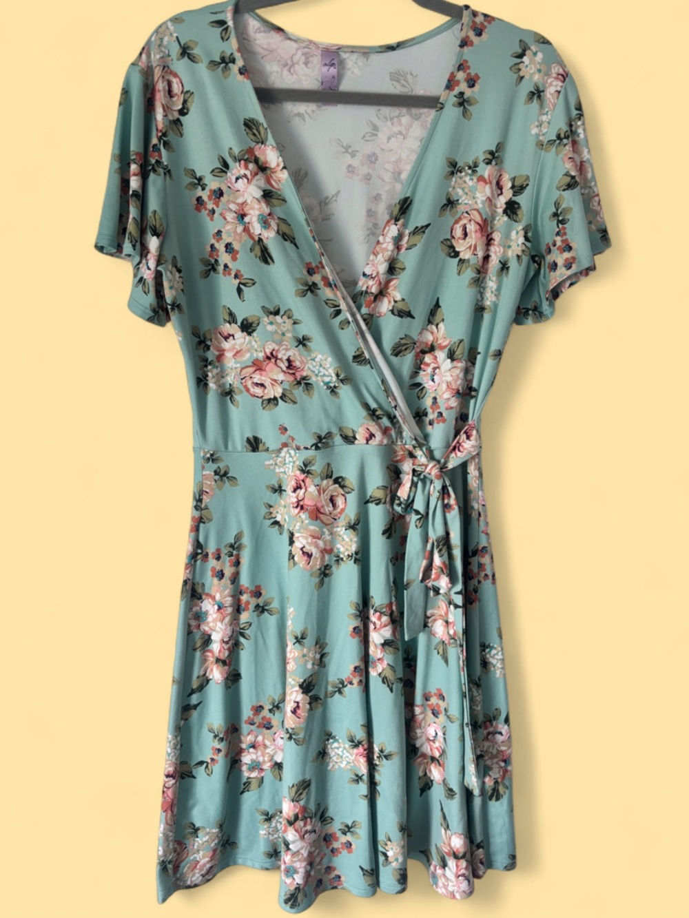 Alya Mint Green Floral Wrap Midi Dress - Picture 1 of 2